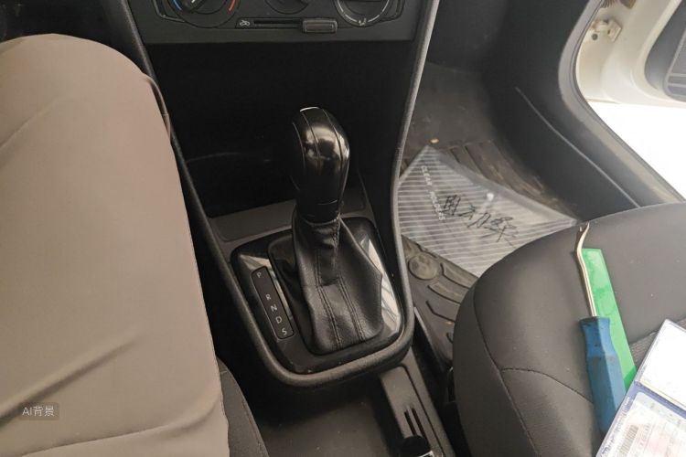 Volkswagen Santana 2016 صورة سيارة #16