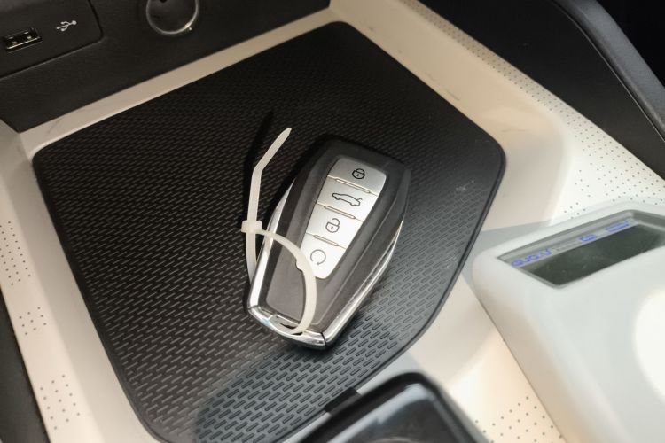 GEELY Emgrand L HiP 2022 изображение автомобиля #9