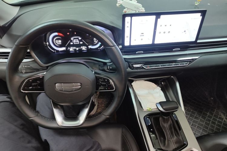 GEELY Emgrand 2025 car image #10