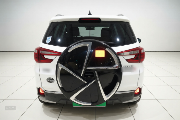 BYD Yuan 2018 car image #6