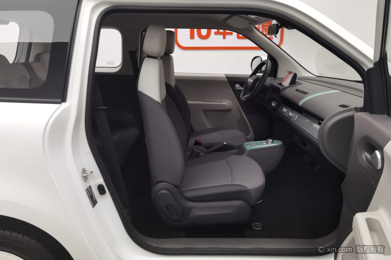 2025 car image #24