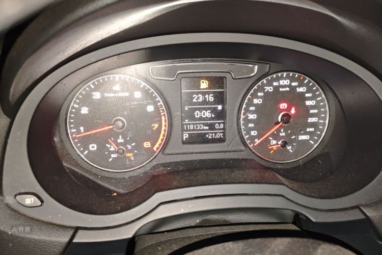 Audi Q3 2018 immagine di auto #13
