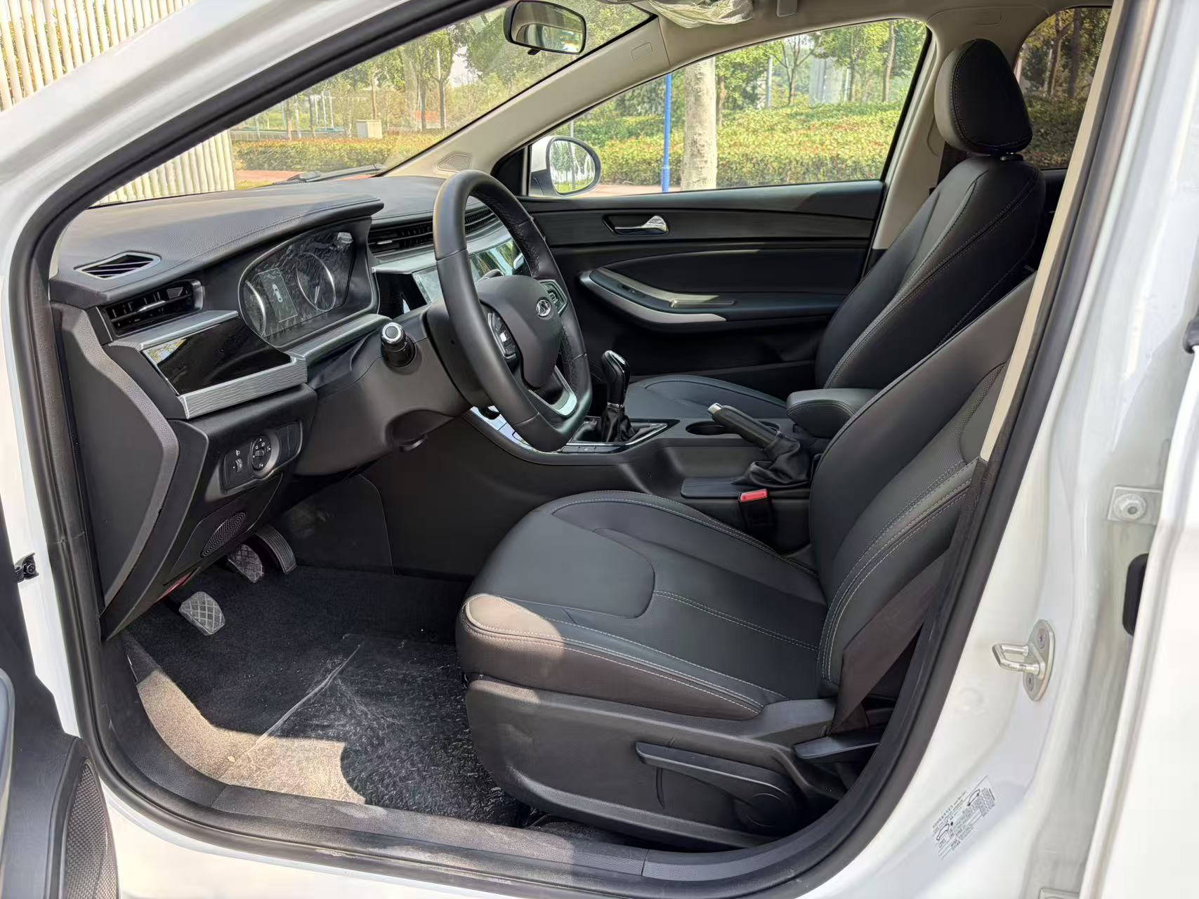 Chery Arrizo 5 2025 immagine di auto #4