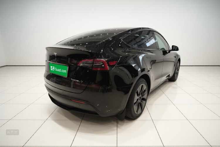 Tesla Model Y 2023 #7 Tesla Model Y 2023 car image #7