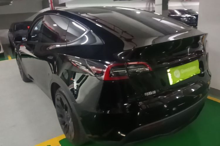 Tesla Model Y 2023 #7 Tesla Model Y 2023 car image #7