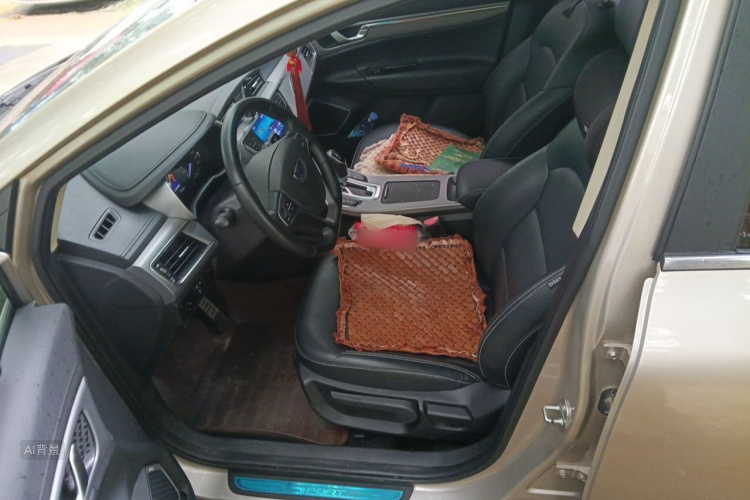 GEELY Emgrand GS 2018 image de voiture #17