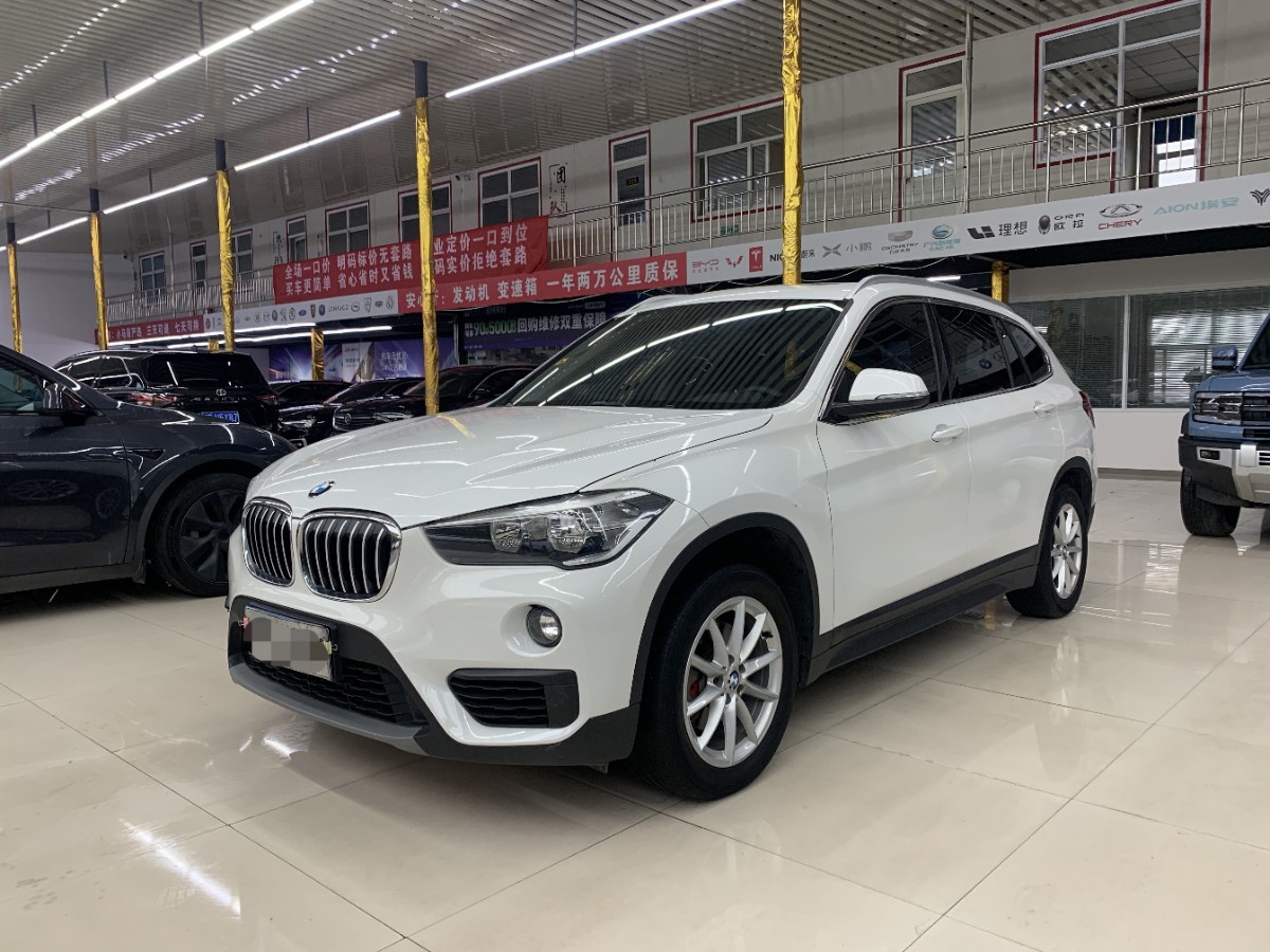BMW X1 2019 BMW X1 2019 car image