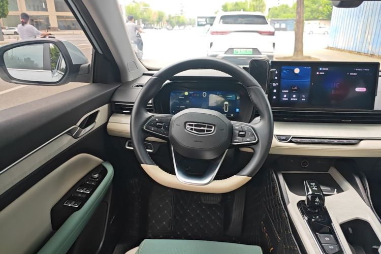 GEELY Emgrand L HiP 2022 car image #11