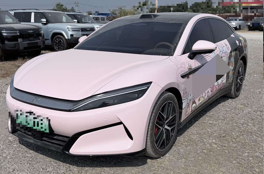 BYD HanL 2025 BYD HanL 2025 car image