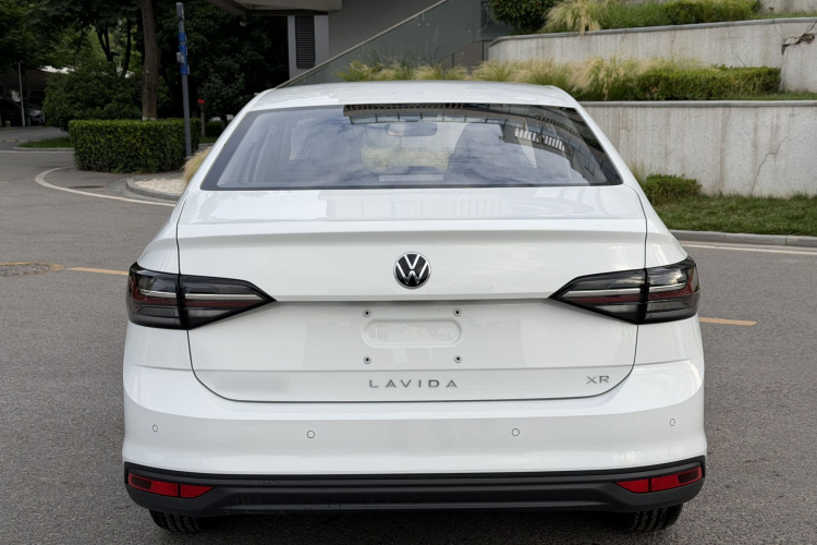 Volkswagen Lavida 2026 car image #7
