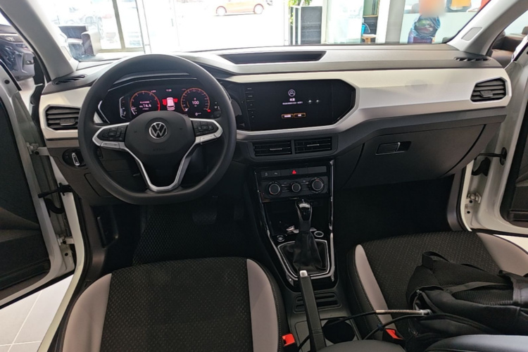 Volkswagen Tacqua 2024 #10 Volkswagen Tacqua 2024 صورة سيارة #10