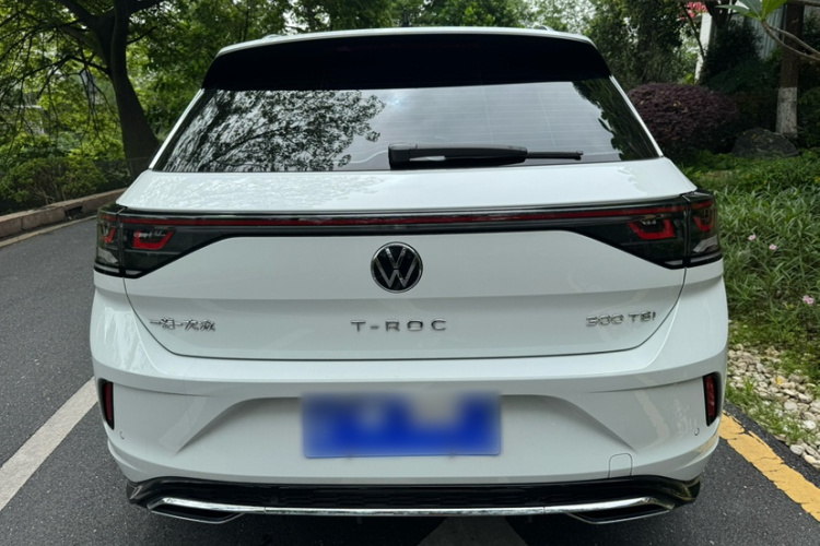 Volkswagen T-Roc 2025 car image #4