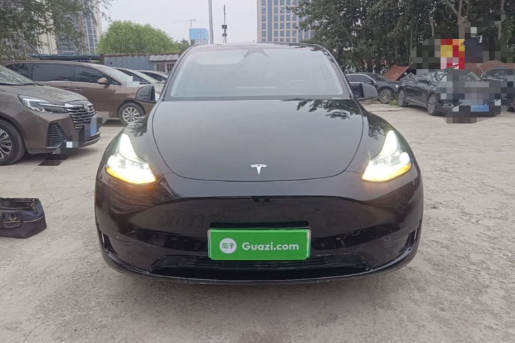 Tesla Model Y 2024 car image #3