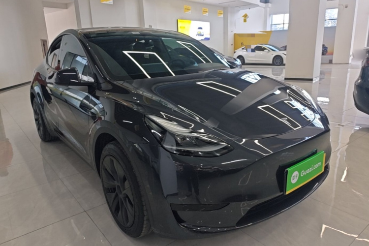 Tesla Model Y 2024 #4 Tesla Model Y 2024 immagine di auto #4