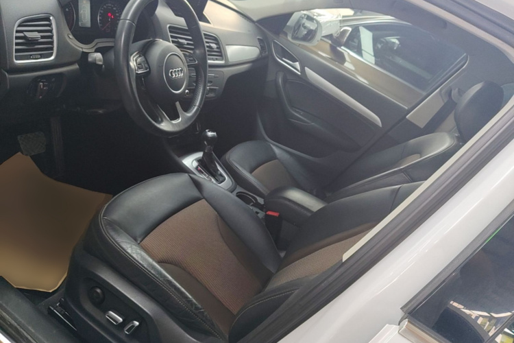 Audi Q3 2018 #15 Audi Q3 2018 car image #15