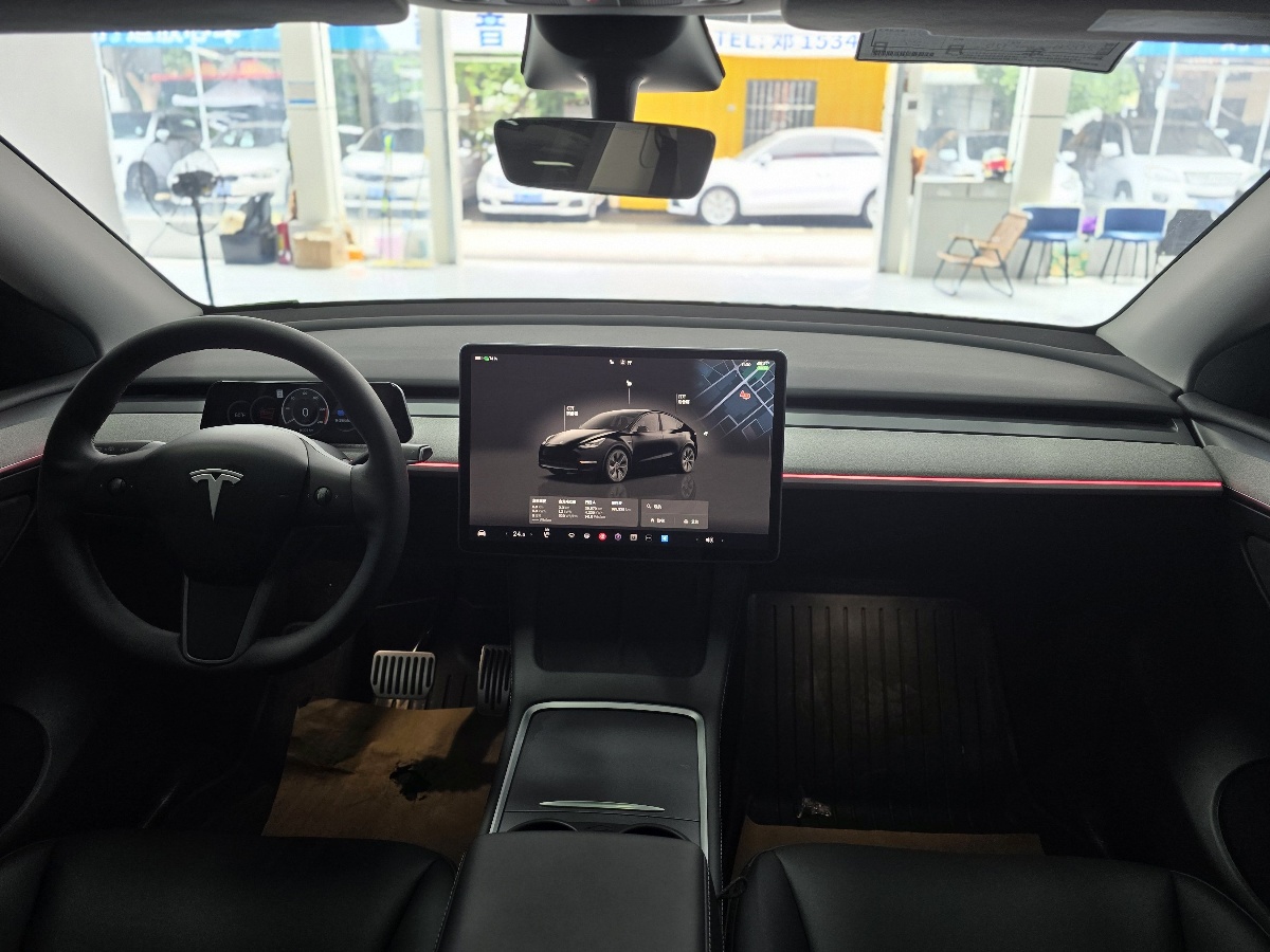 Tesla Model Y 2024 #14 Tesla Model Y 2024 car image #14