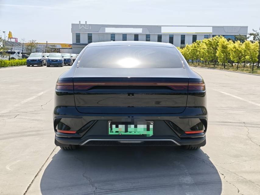 BYD Han 2024 car image #4