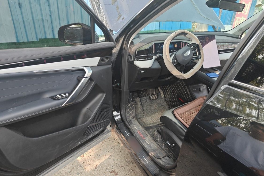 GEELY Boyue L 2025 car image #25