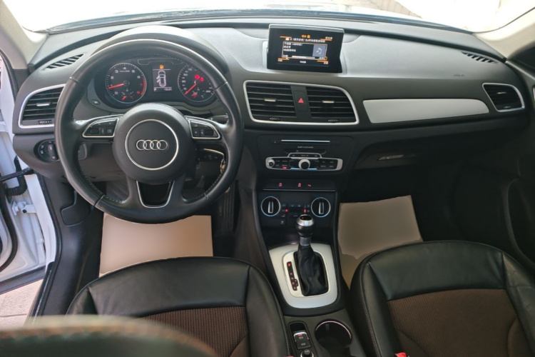 Audi Q3 2018 #11 Audi Q3 2018 car image #11