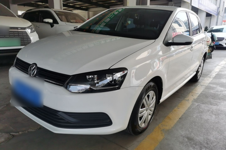 Volkswagen Polo 2017 car image #2