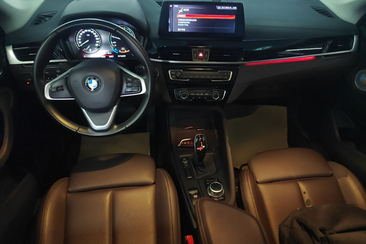 BMW X1 2021 car image #10