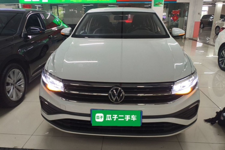 Volkswagen Bora 2023 immagine di auto #3