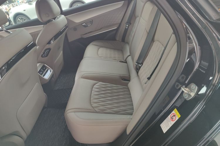 BYD Han 2024 imagen de coche #13