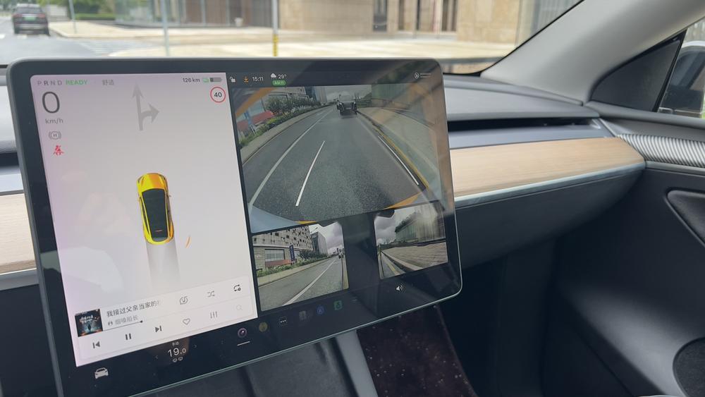 Tesla Model Y 2021 #11 Tesla Model Y 2021 car image #11