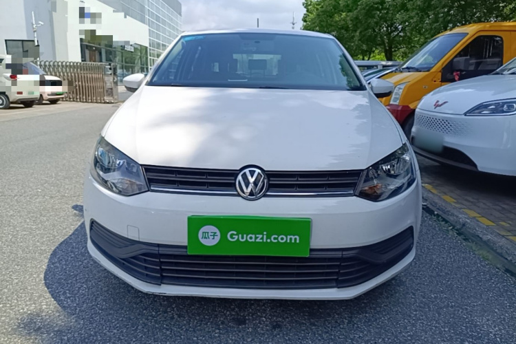 Volkswagen Polo 2016 car image #3