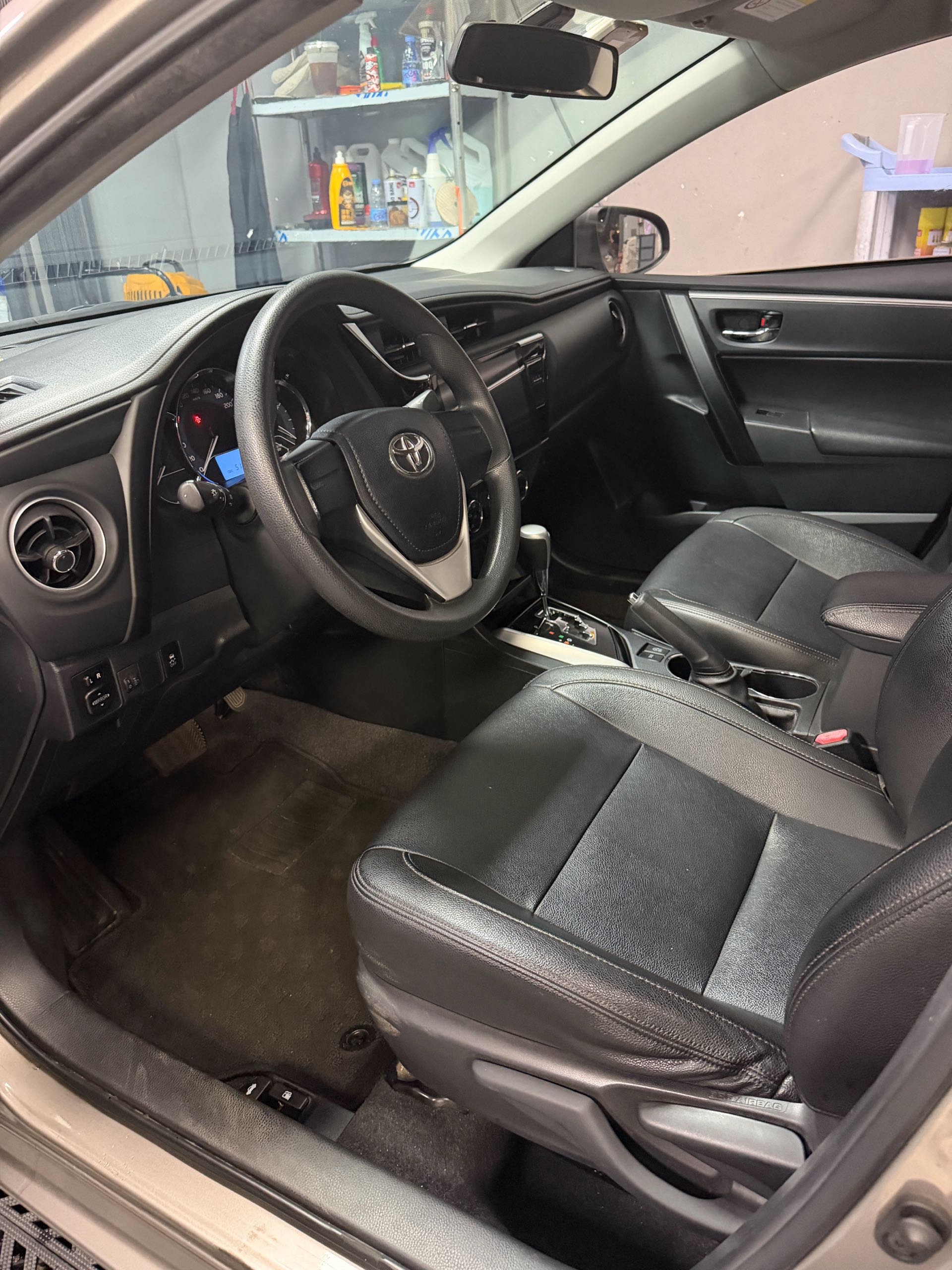 Toyota Corolla 2019 immagine di auto #3