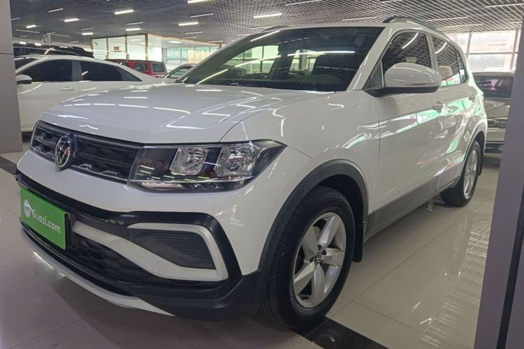 Volkswagen T-Cross 2021 car image #2