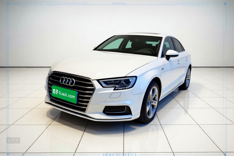 Audi A3 2019 immagine di auto #2
