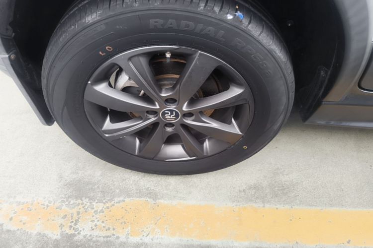 BYD Yuan New Energy 2019 #10 BYD Yuan New Energy 2019 car image #10