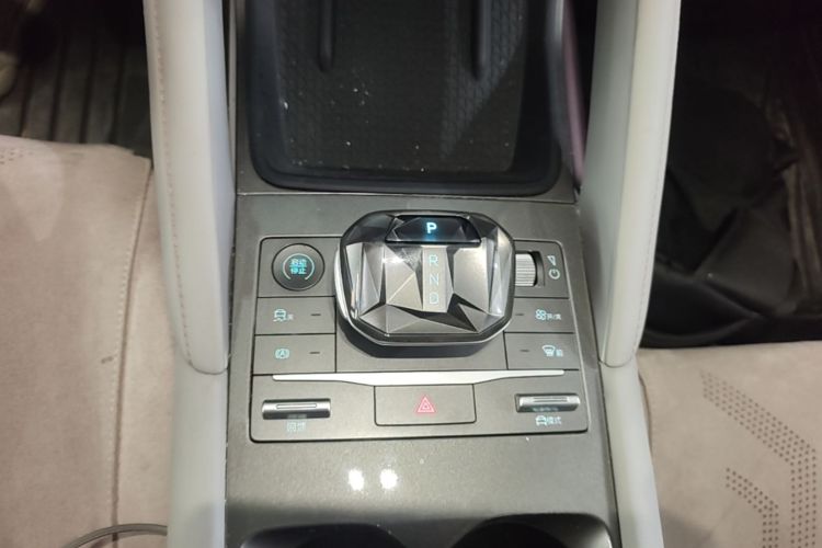 BYD YuanUP 2024 #18 BYD YuanUP 2024 car image #18