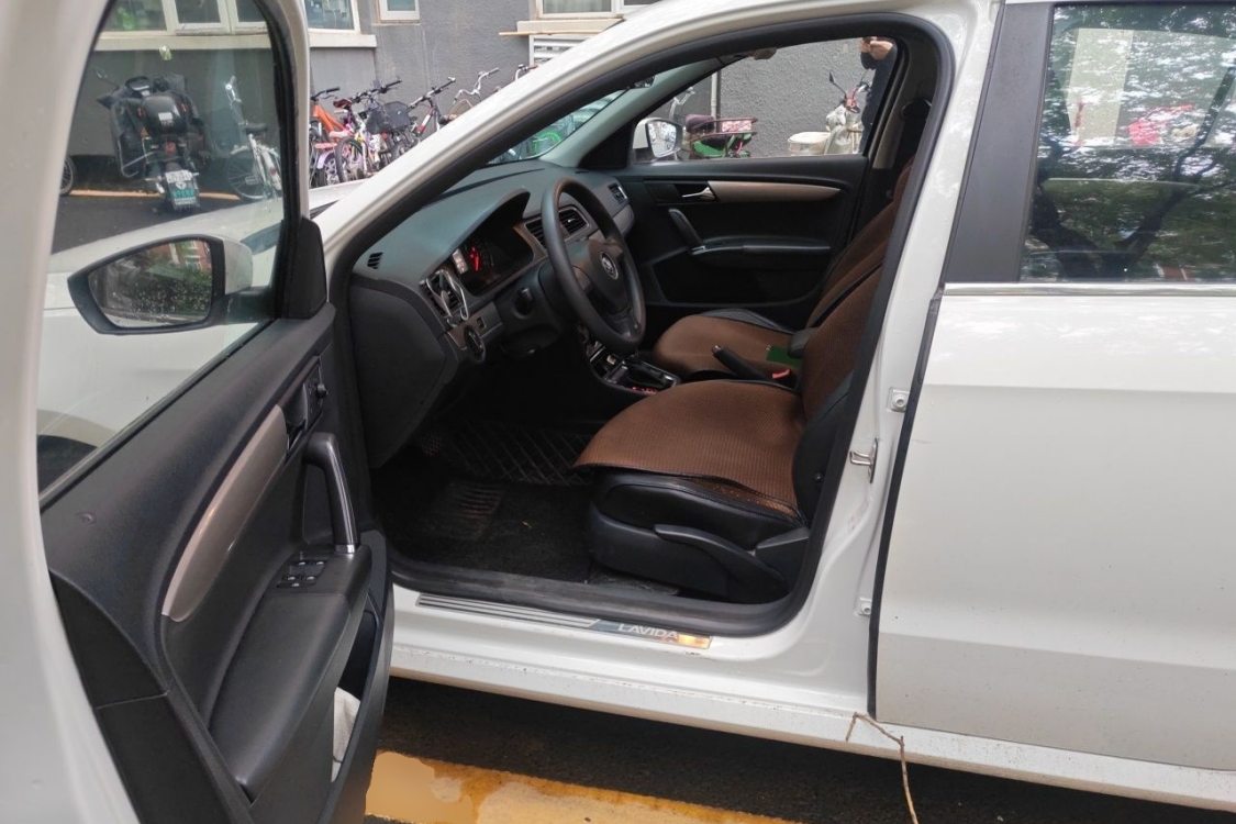 Volkswagen Lavida 2016 immagine di auto #23