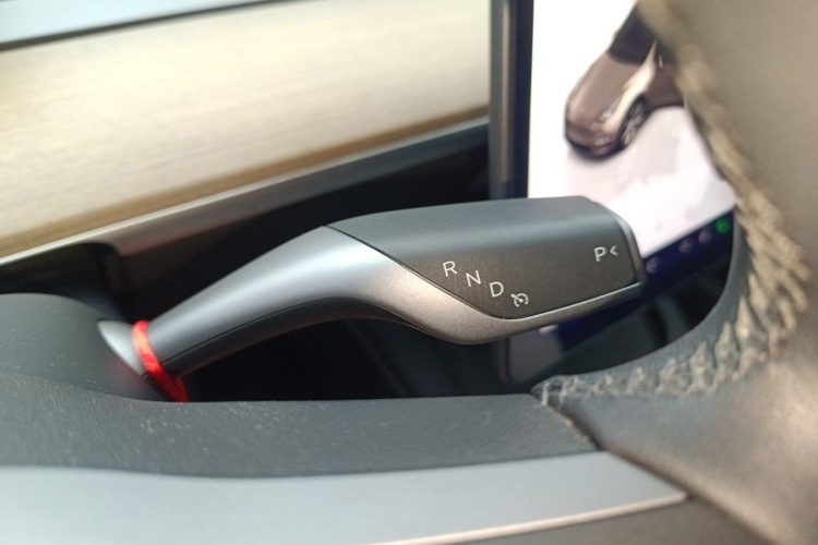 Tesla Model Y 2022 #18 Tesla Model Y 2022 car image #18