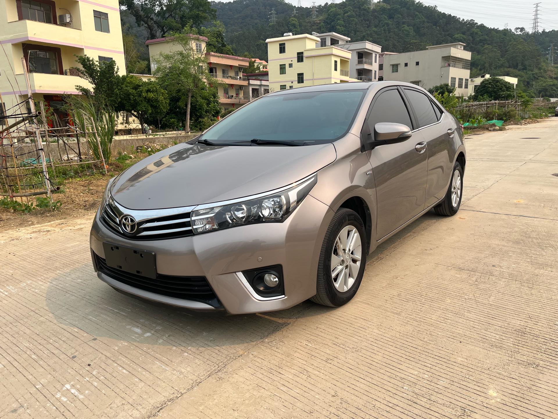 Toyota Corolla 2015 Toyota Corolla 2015 car image