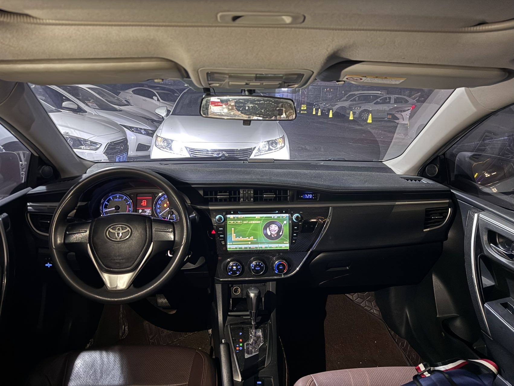 Toyota Corolla 2015 #4 Toyota Corolla 2015 car image #4