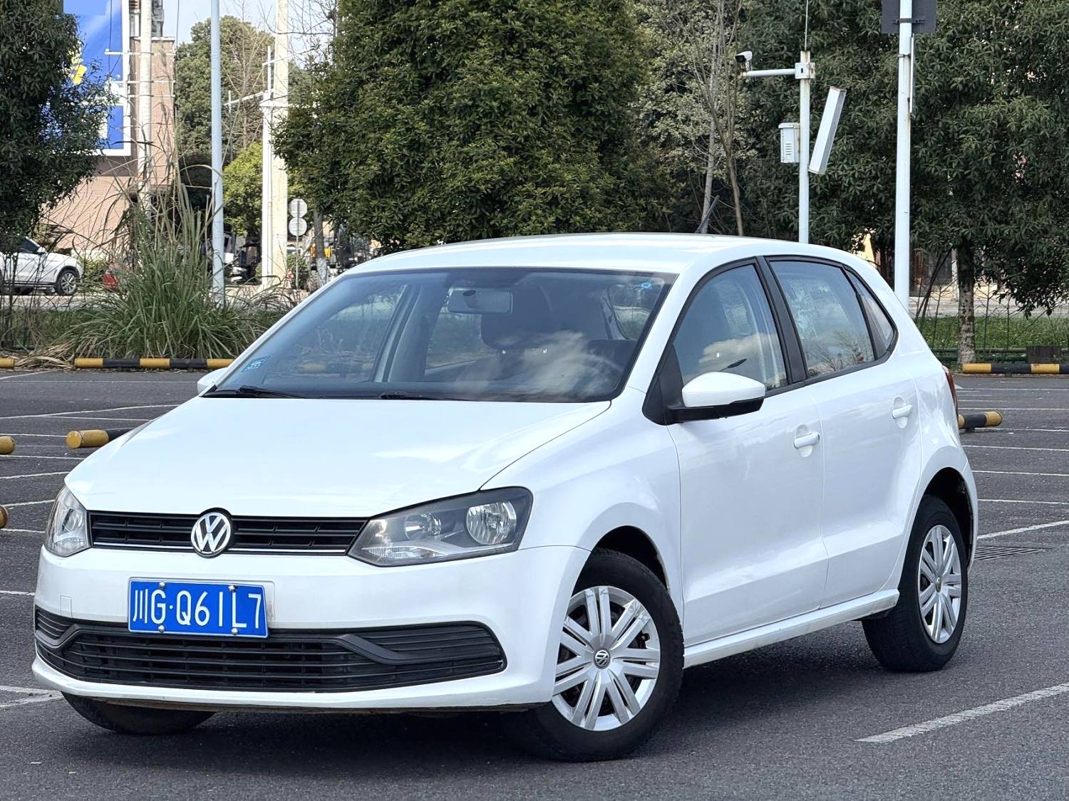 Volkswagen Polo 2014 Volkswagen Polo 2014 car image