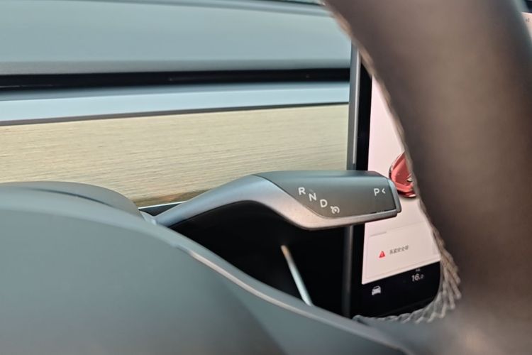 Tesla Model 3 2020 #14 Tesla Model 3 2020 car image #14