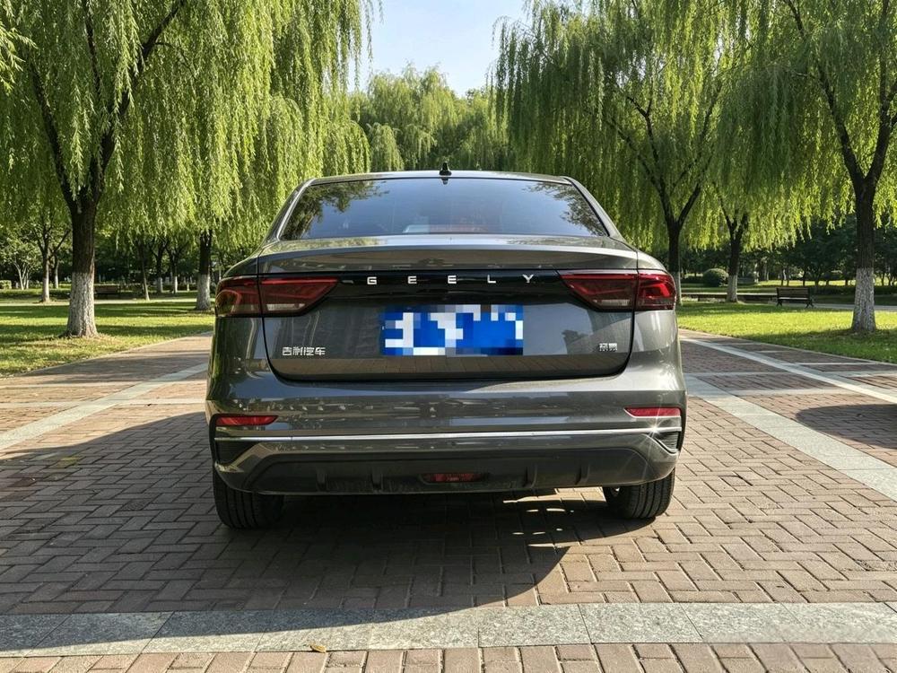GEELY Emgrand 2025 #5 GEELY Emgrand 2025 car image #5