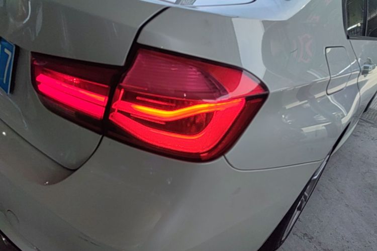 BMW 3 Series 2016 #8 BMW 3 Series 2016 car image #8