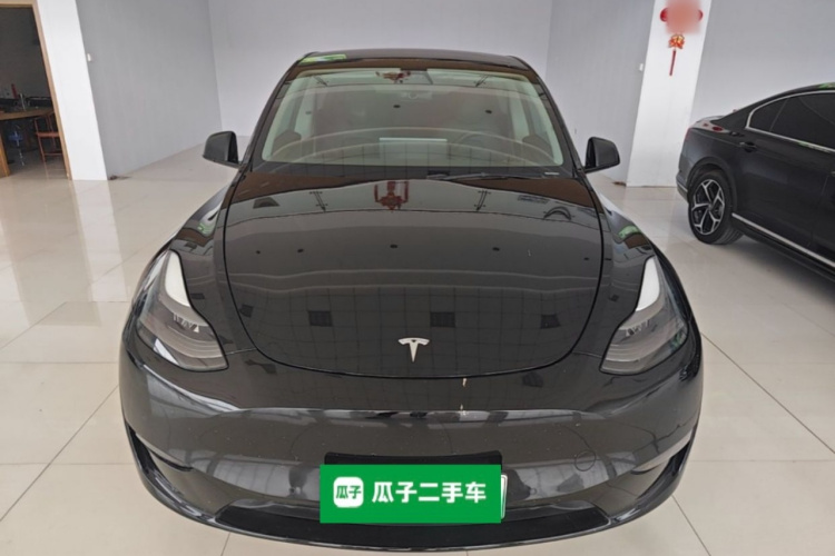 Tesla Model Y 2021 car image #3
