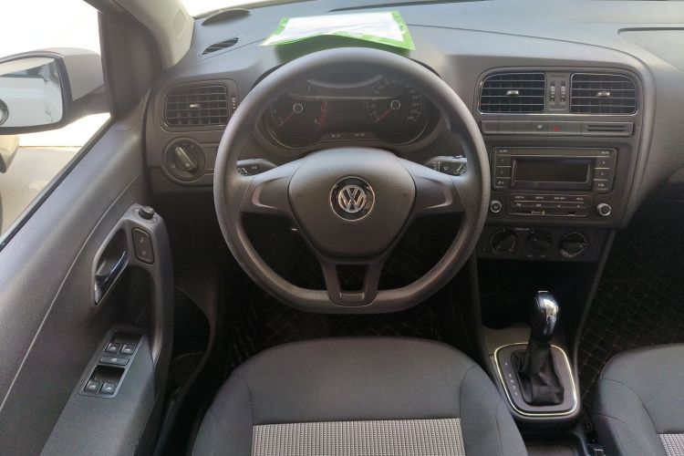 Volkswagen Polo 2017 #15 Volkswagen Polo 2017 car image #15