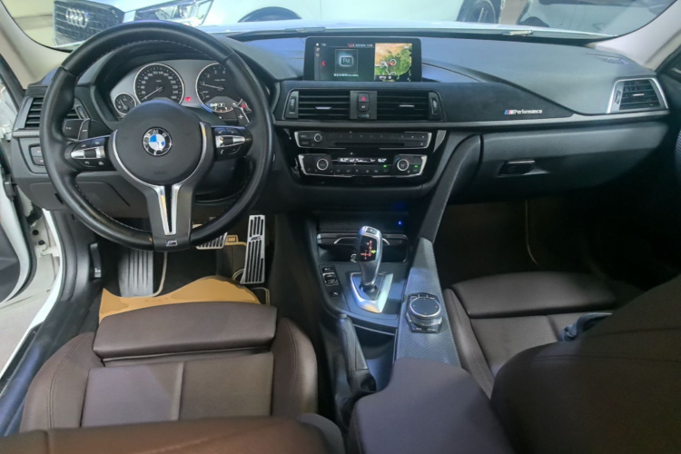BMW 3 Series 2019 #10 BMW 3 Series 2019 car image #10