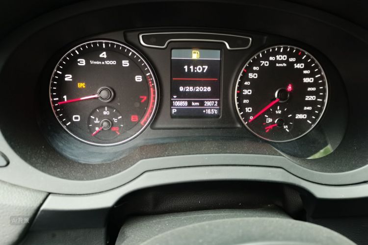 Audi Q3 2015 #14 Audi Q3 2015 car image #14