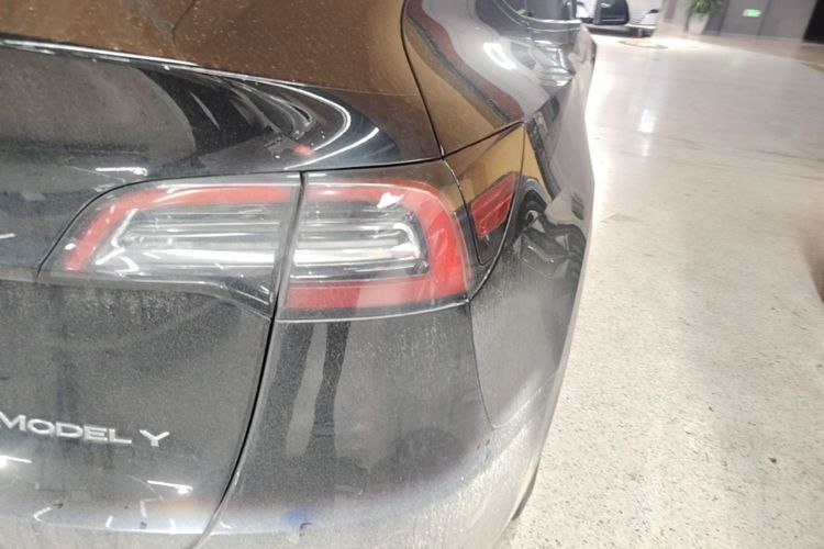 Tesla Model Y 2021 #8 Tesla Model Y 2021 car image #8
