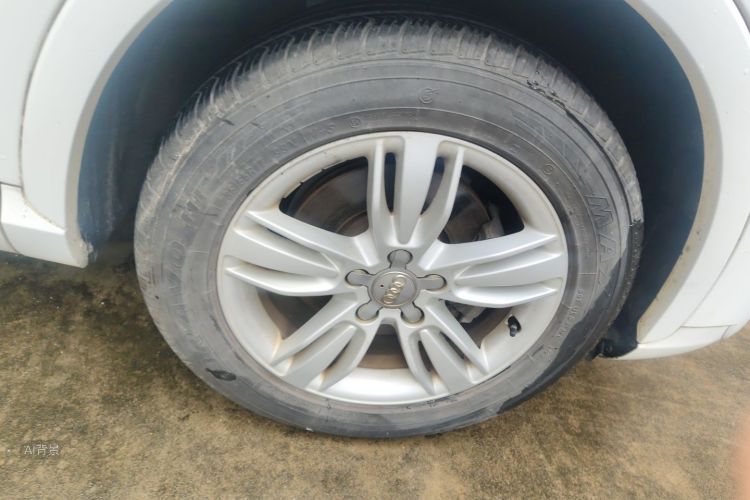 Audi Q3 2014 immagine di auto #9