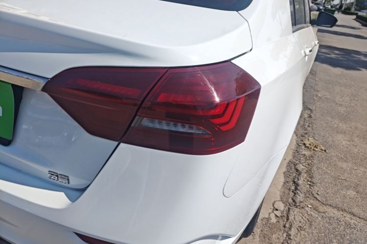 GEELY Emgrand 2021 #8 GEELY Emgrand 2021 car image #8