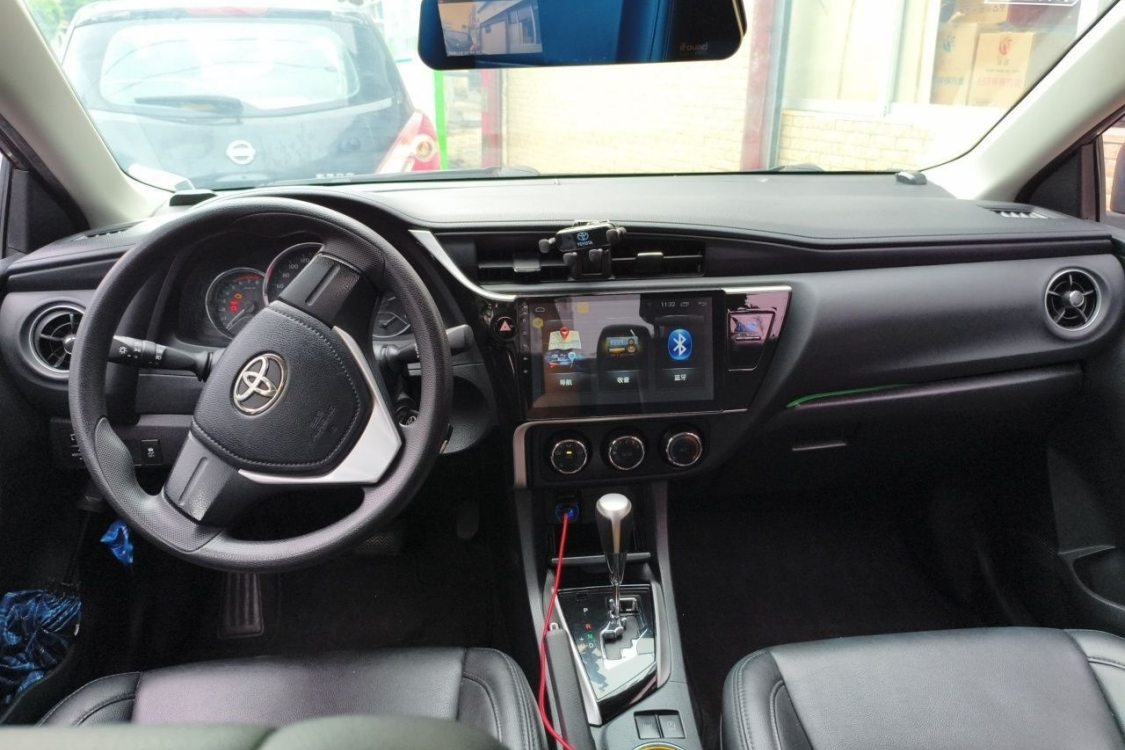 Toyota Corolla 2019 #11 Toyota Corolla 2019 car image #11
